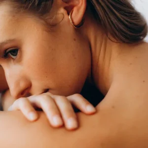 Boucle d’oreille ‘SOLO’ Sinueuse | JEANNETTE