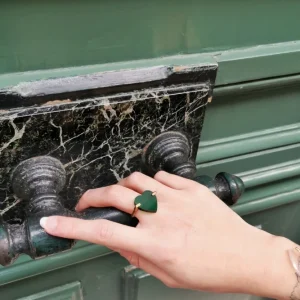 Bague ‘Love sur toi’ Vert émeraude | HELMUT PARIS