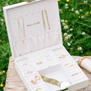 Boîte à bijoux ‘Anne’ effet lin Beige | MAISON SCARLETT